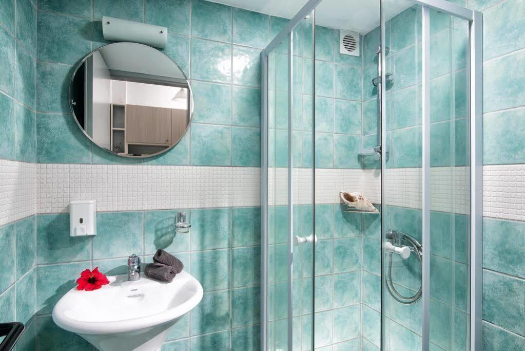 Ifigenia Apartments ヘルソニソス エクステリア 写真